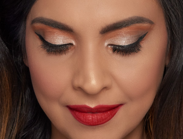 MOODSTRUCK pressed shadow refill model