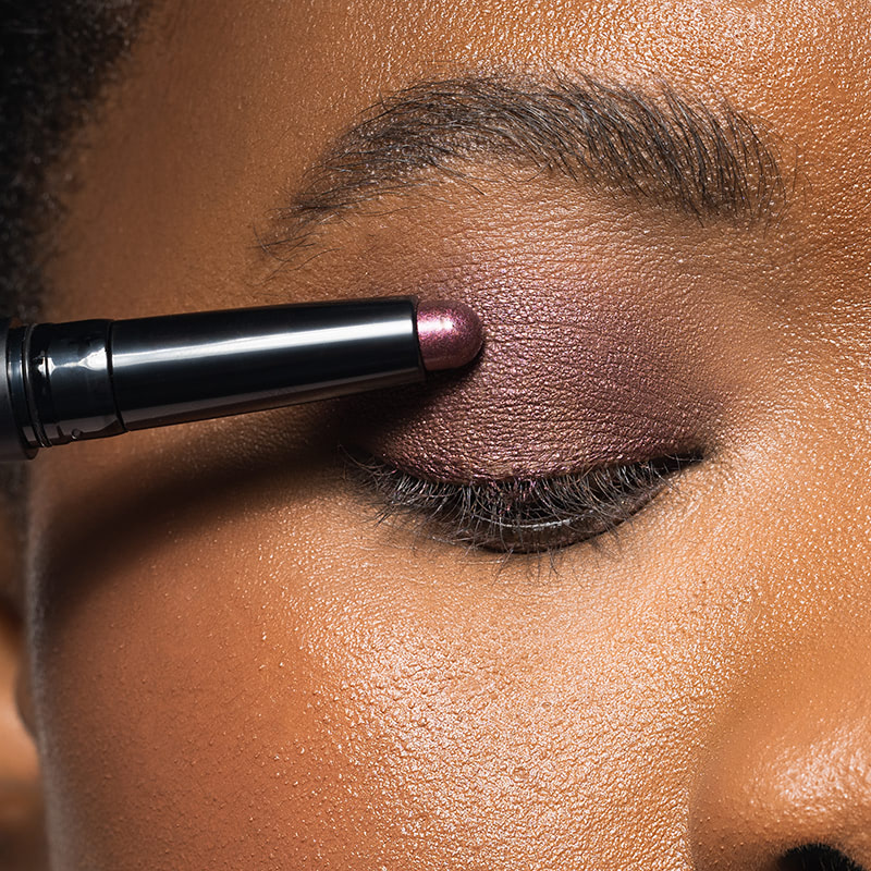 MOODSTRUCK stick eyeshadow Younique Sandra Munz